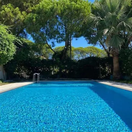 Spacious Exquisite 5br With Private Pool Villa *