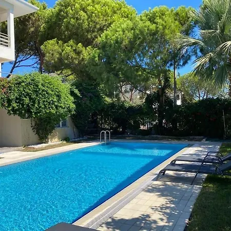 Spacious Exquisite 5br With Private Pool Villa Ayvalı
