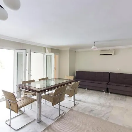 Villa Spacious Exquisite 5br With Private Pool *